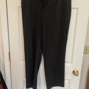 East 5th Black and White Striped Pants SZ 18W EUC